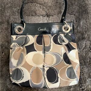 Coach G1182-F17649 Signature Sateen Scarf Print